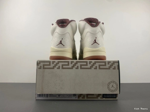 Kicked Out Shoe Store Grito Jordan 5 El Air HF8833-100 0808